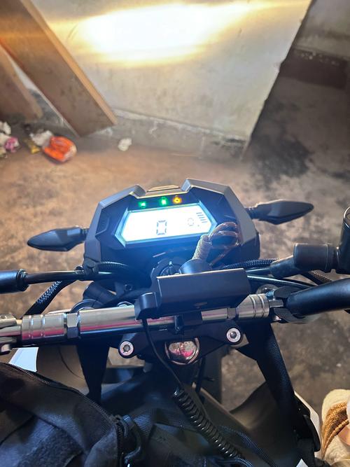春風ST狒狒摩托車LED激光透鏡大燈改裝指南 遠近光一體超亮燈泡體驗